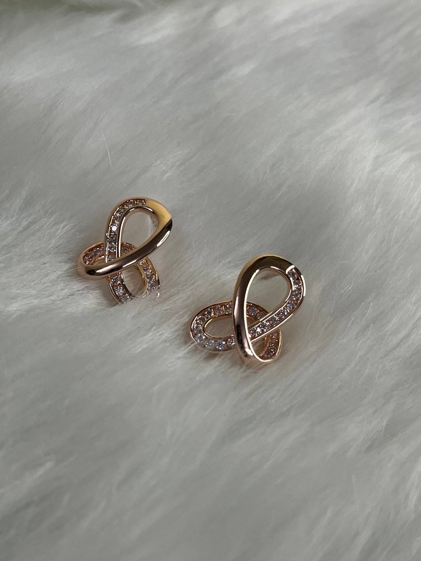 Rose Gold infinity earring