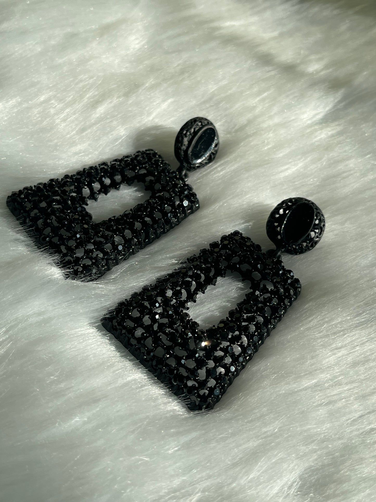 Diva Drop Earring